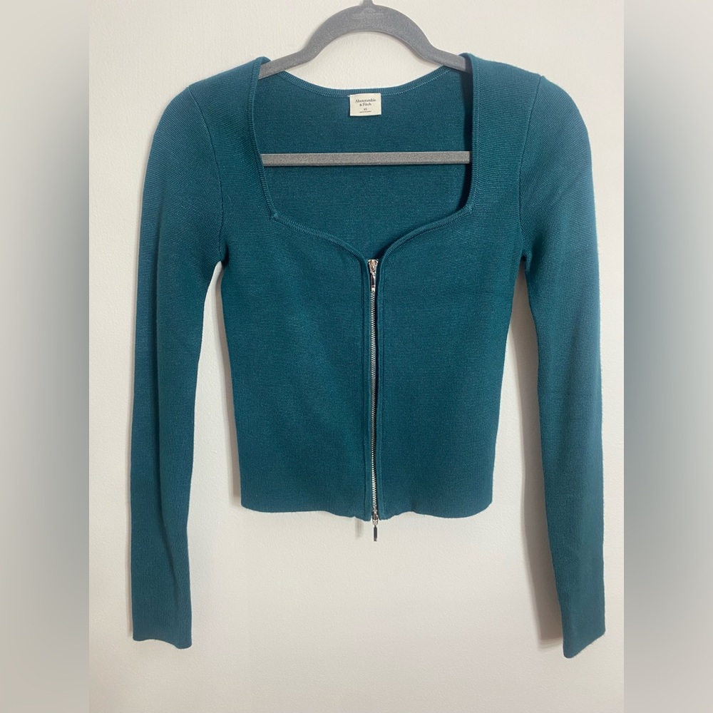 Women’s Abercrombie & Fitch Zip up Cardigan